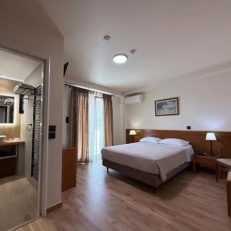 Athina 3* Lamía