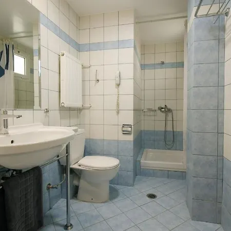 ατηινα 酒店 4*