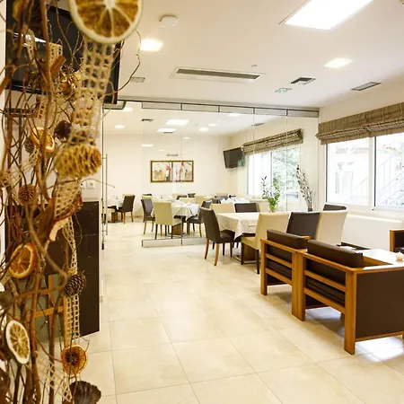 雅典娜酒店 酒店