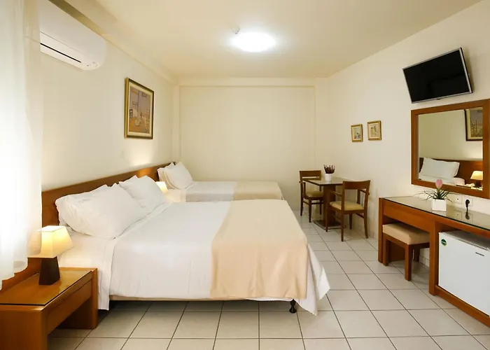 ατηινα Hotel Lamía